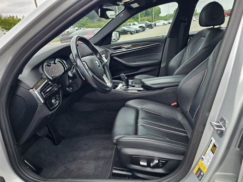 Used 2019 BMW 530e w/ Convenience Package RWD image 16