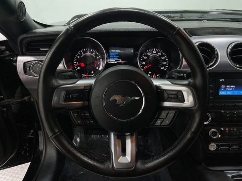Used 2015 Ford Mustang GT image 21