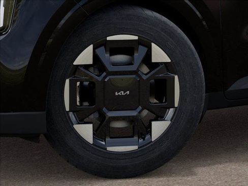 Used 2026 Kia Carnival EX image 9