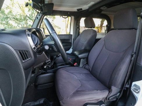 Used 2015 Jeep Wrangler Sport AWD/4WD image 14