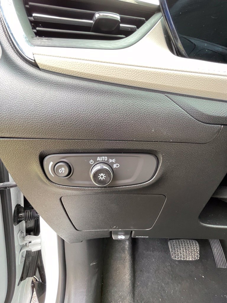 Used 2024 Buick Encore GX Sport Touring FWD image 14