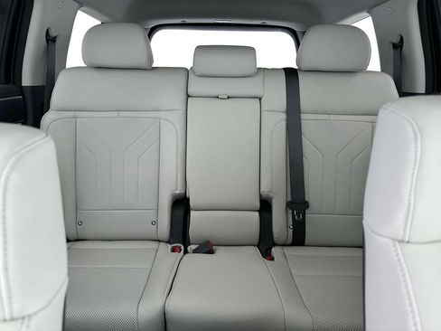 New 2025 Hyundai Santa Fe SEL image 16