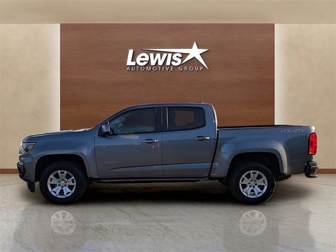 Used 2022 Chevrolet Colorado LT w/ LT Convenience Package image 2