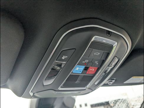 Used 2024 Jeep Wagoneer Series II image 20