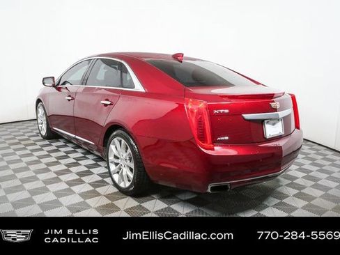 Used 2017 Cadillac XTS Luxury image 29