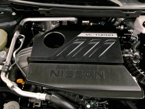 Used 2025 Nissan Rogue SV AWD/4WD image 30