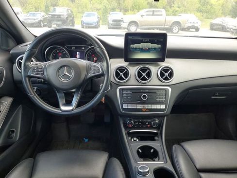 Used 2018 Mercedes-Benz GLA 250 4MATIC image 34