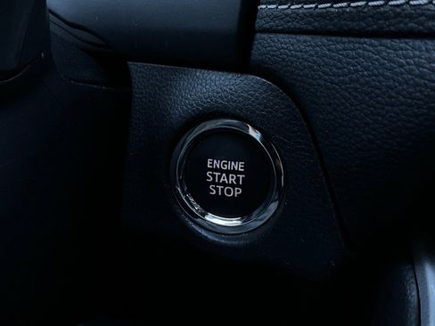 Used 2025 Toyota RAV4 XLE image 29