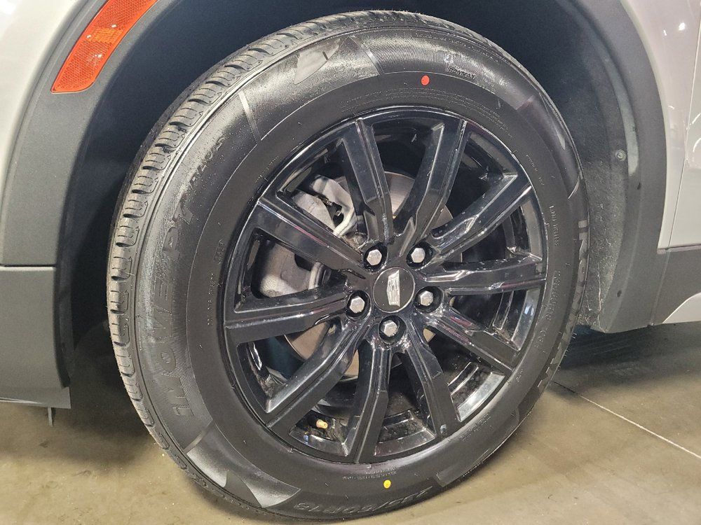 Used 2022 Cadillac XT4 Premium Luxury w/ Safety Alert Package AWD/4WD image 31