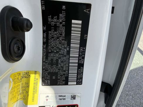 Used 2011 Toyota Sienna XLE AWD/4WD image 23