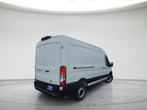 New 2026 Ford Transit 250 148 Medium Roof w/ Load Area Protection Package RWD image 3
