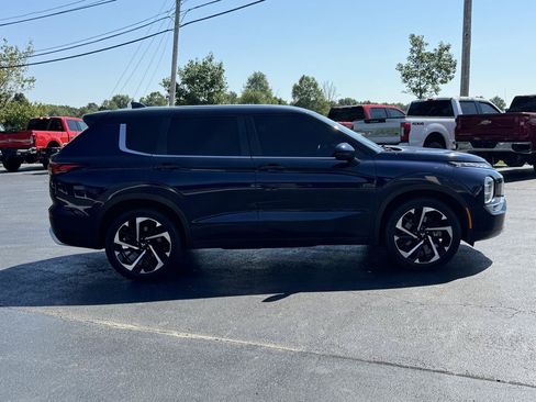 Used 2022 Mitsubishi Outlander SE AWD/4WD image 6