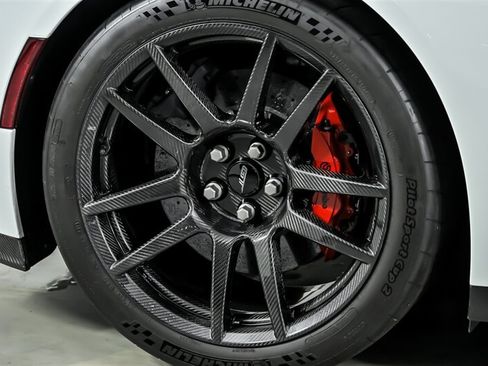 Used 2020 Ford GT Carbon Series RWD image 26