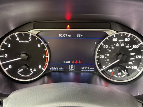 Used 2025 Nissan Altima 2.5 SR FWD image 17