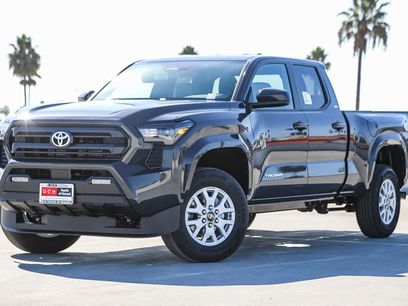 New 2025 Toyota Tacoma SR5