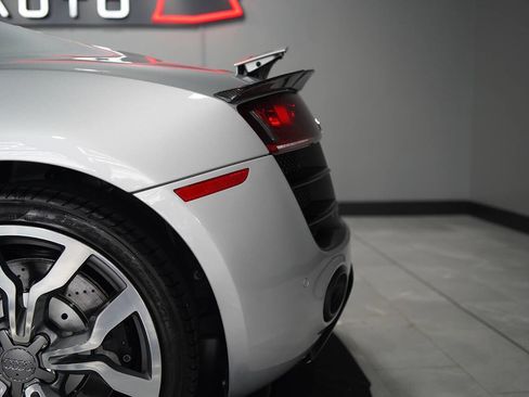 Used 2009 Audi R8 V10 AWD/4WD image 23