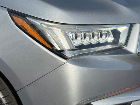 Used 2018 Acura MDX FWD image 10