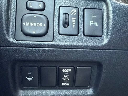 Used 2018 Toyota 4Runner Limited AWD/4WD image 22