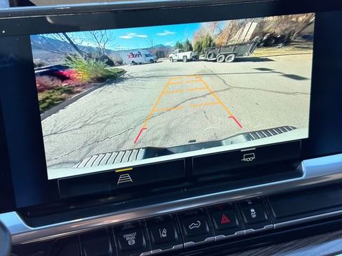 Used 2024 Chevrolet Silverado 2500 LT image 15