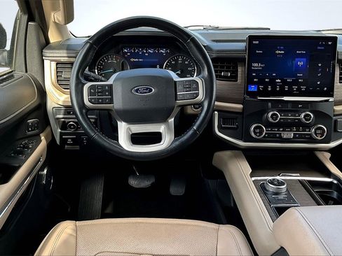 Used 2023 Ford Expedition Max Limited image 5
