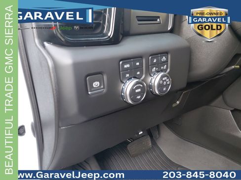 Used 2024 GMC Sierra 3500 AT4 w/ AT4 Preferred Package AWD/4WD image 25