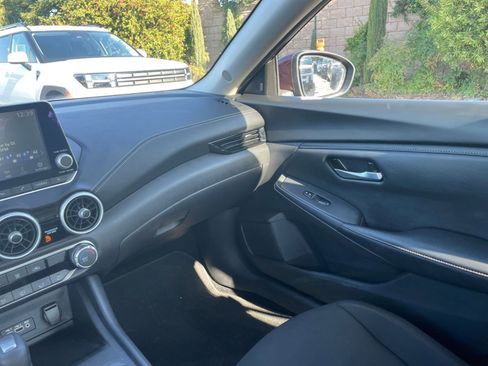 Used 2025 Nissan Sentra SV image 34