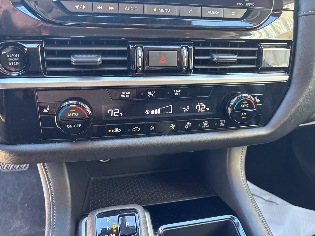 Used 2025 Nissan Pathfinder SV AWD/4WD image 18