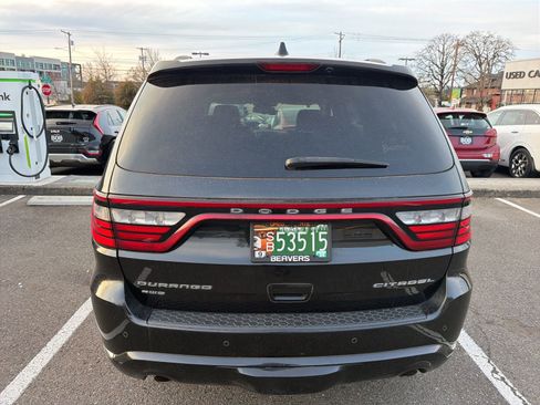 Used 2016 Dodge Durango Citadel w/ Premium Entertainment Group image 5