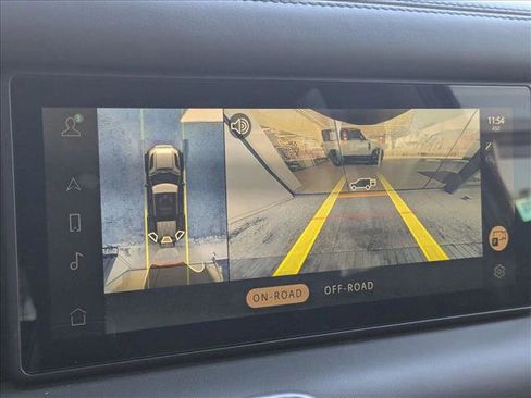 Certified 2023 Land Rover Defender 110 X-Dynamic SE image 9