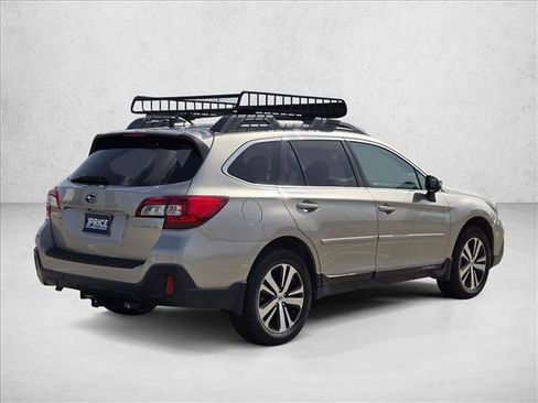 Used 2018 Subaru Outback 2.5i Limited AWD/4WD image 5