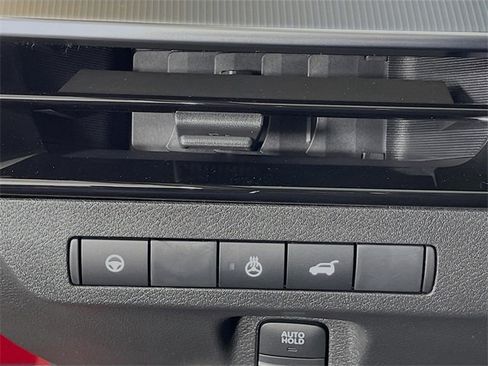 Used 2025 Nissan Murano SL image 11