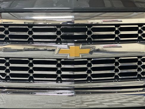 Used 2018 Chevrolet Silverado 1500 LT w/ LT Eassist Package image 42