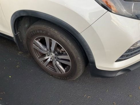 Used 2016 Honda Pilot EX-L image 2