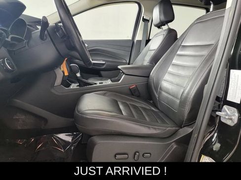 Used 2017 Ford Escape SE w/ SE Leather Comfort Package FWD image 13