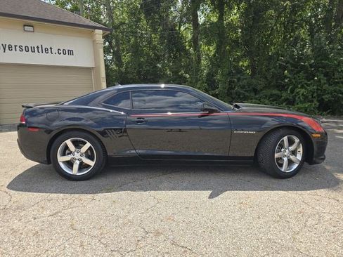 Used 2015 Chevrolet Camaro LT RWD image 8