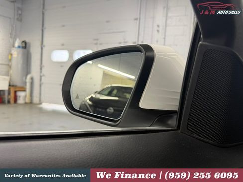 Used 2017 Mercedes-Benz C 300 4MATIC Sedan image 27