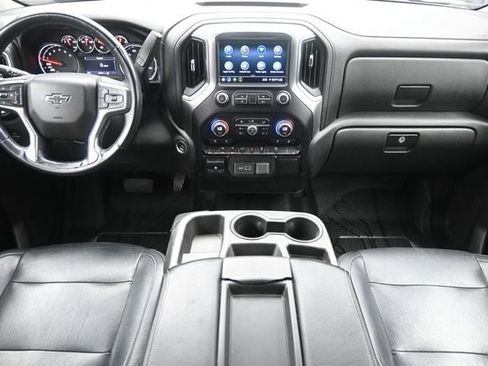 Used 2019 Chevrolet Silverado 1500 LT Trail Boss w/ Convenience Package AWD/4WD image 20