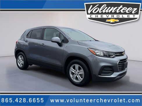 Used 2020 Chevrolet Trax LS w/ Tint and Cruise Package FWD image 1