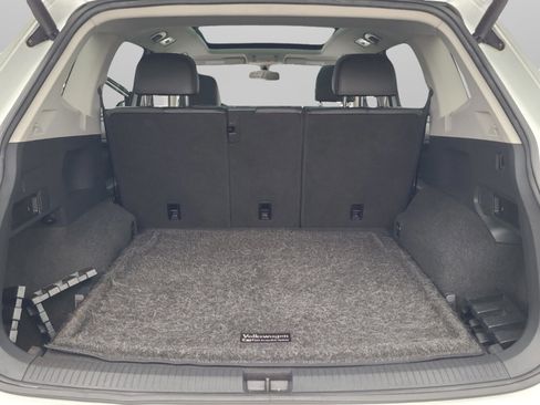 Used 2018 Volkswagen Tiguan SEL image 29