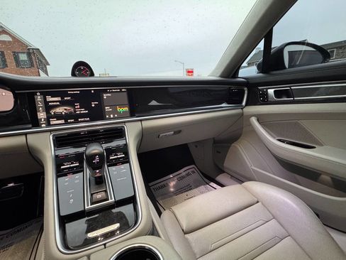 Used 2017 Porsche Panamera Turbo w/ Premium Package Plus image 23