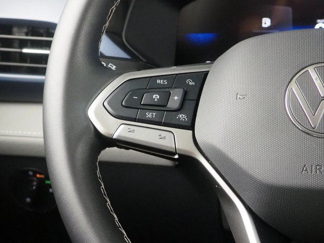 Used 2024 Volkswagen Taos SE FWD image 20