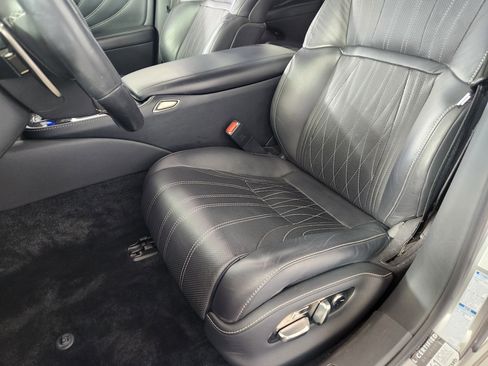 Used 2018 Lexus LS 500 AWD w/ Executive Package image 11