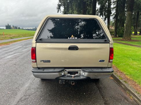 Used 2000 Ford F350 XLT image 4
