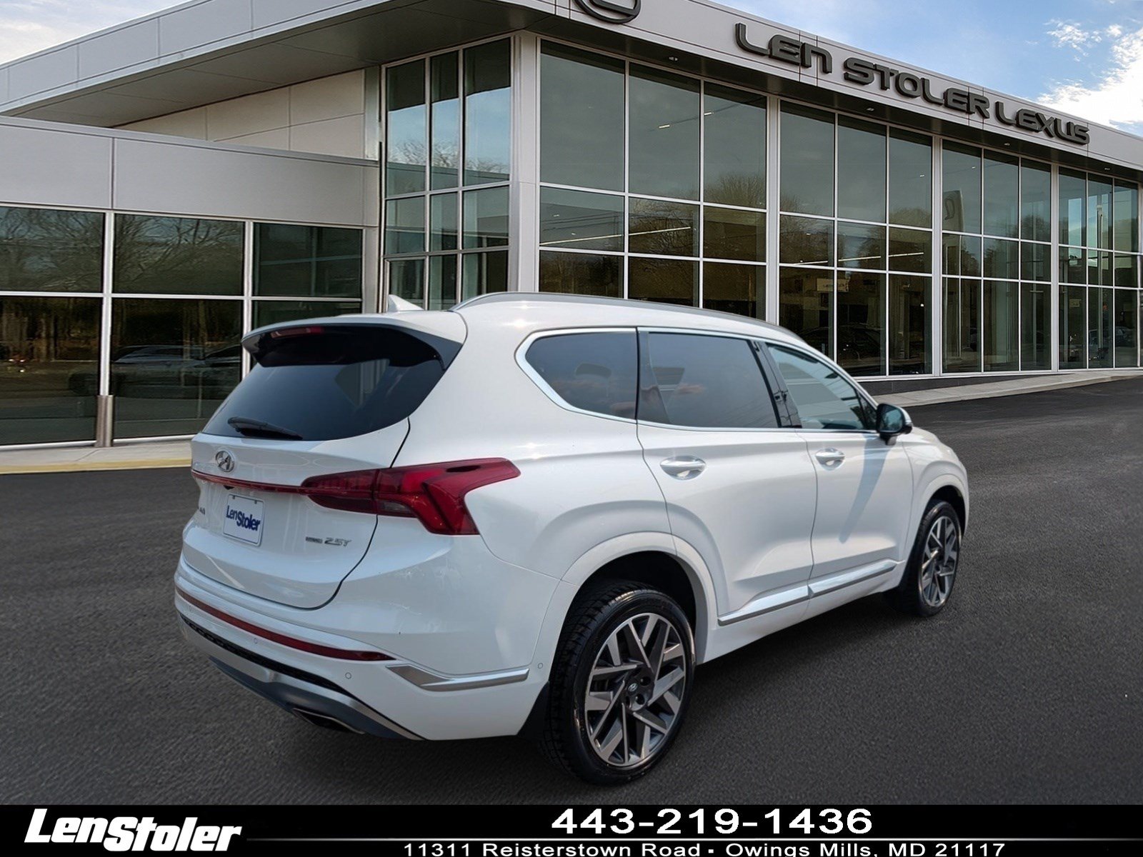 Used 2023 Hyundai Santa Fe Calligraphy AWD/4WD image 3