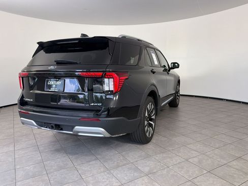 Used 2025 Ford Explorer Platinum w/ LUX Leather Package AWD/4WD image 8