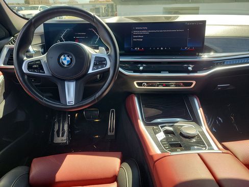 Used 2024 BMW X6 xDrive40i w/ M Sport Professional Package AWD/4WD image 11