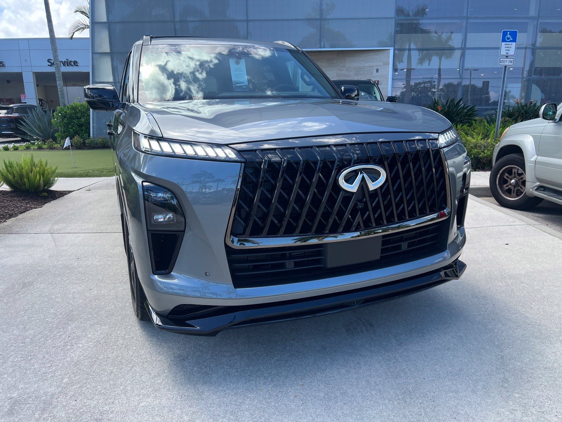 Certified 2026 INFINITI QX80 4WD w/ Sport Exterior Package image 4