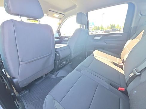 Used 2025 Chevrolet Silverado 2500 LT AWD/4WD image 18