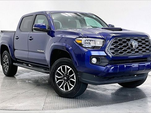 Used 2022 Toyota Tacoma TRD Sport image 11