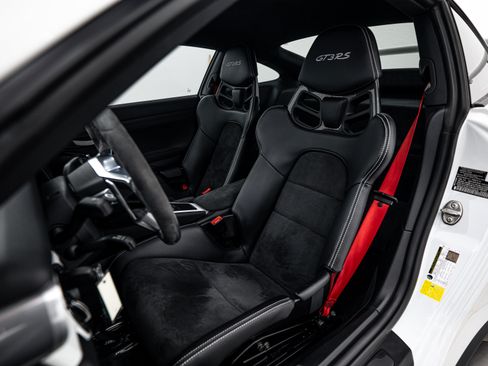 Certified 2016 Porsche 911 GT3 RS image 5